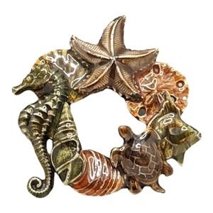 Seascape wreath pin